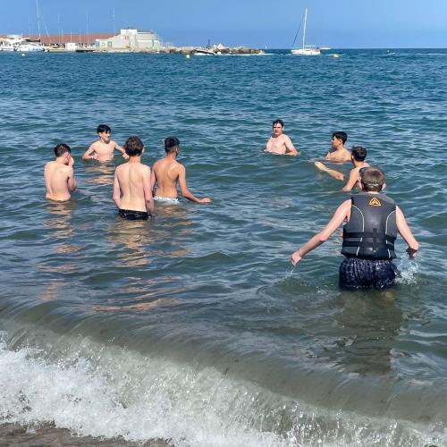 w35